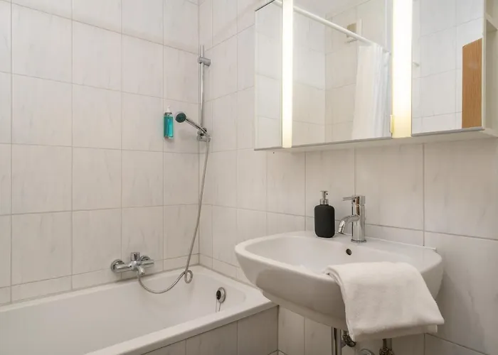 Lofts - Gemuetliche In Zentraler Lage Im Vorderen Westen Apartman *